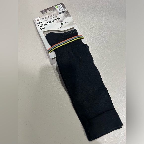 Smartwool Women's Medium Ski Zero Cushion Over The Calf Socks Black NWT 7–9.5 - Picture 1 of 7